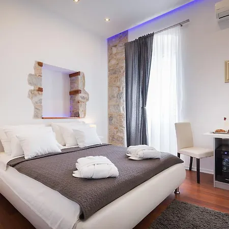 Guest house Supreme 4*