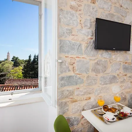 Supreme Guest house