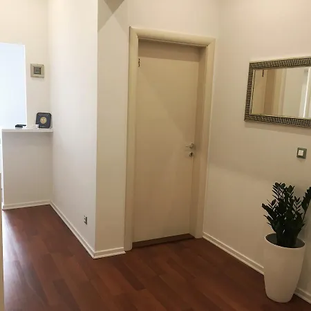 Supreme בית הארחה 4*